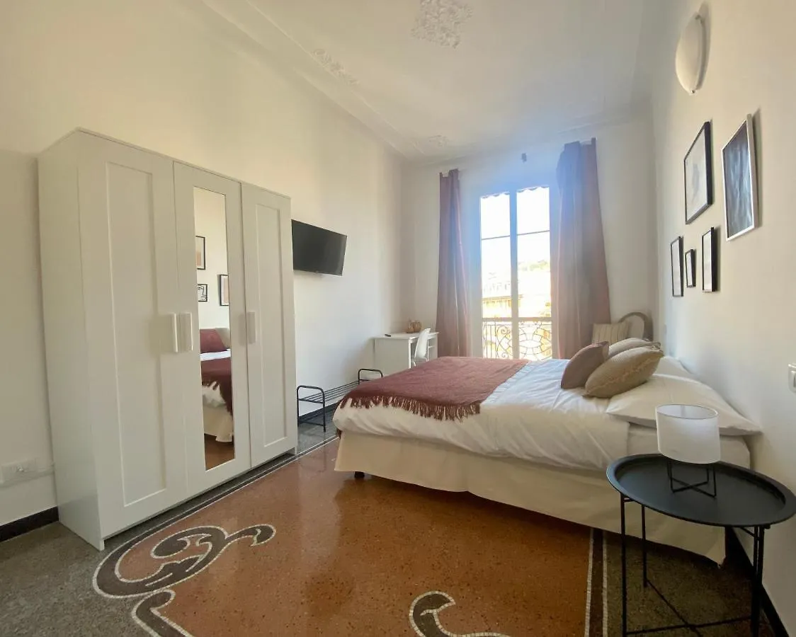 Casa Amedeo Acomodação com café da manhã Génova 0*,  Itália