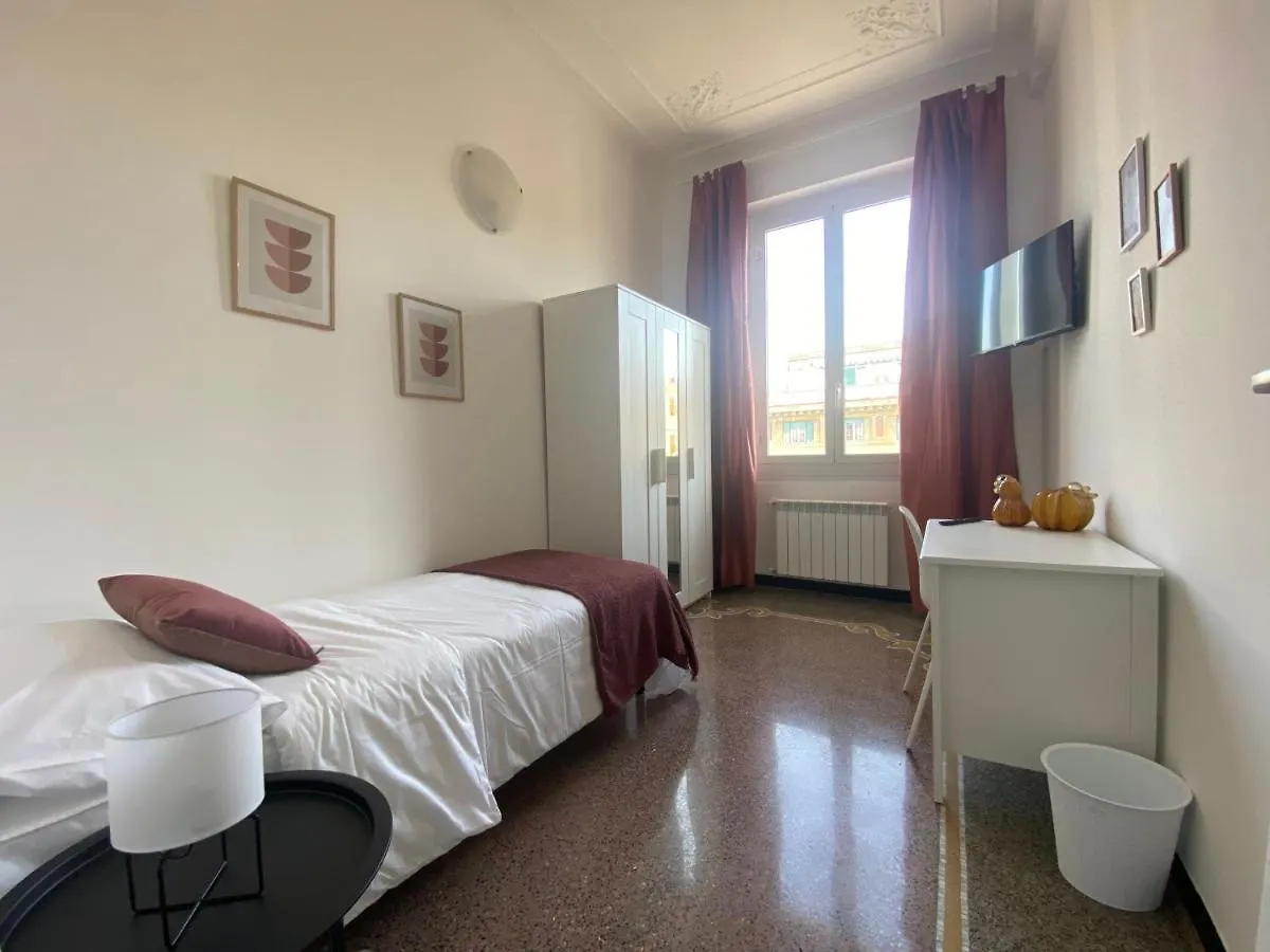 Casa Amedeo Acomodação com café da manhã Génova Alojamento de Acomodação e Pequeno-almoço